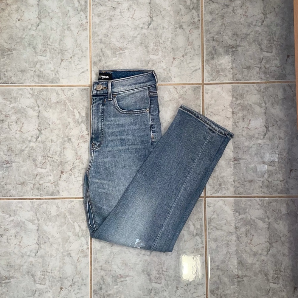 Express Mom Jeans